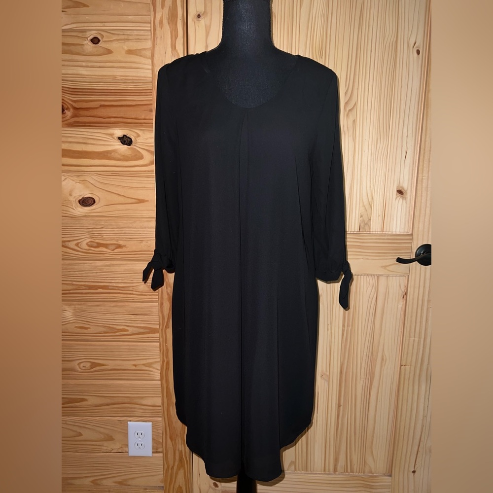 Maurice Black Dress with open sleeves